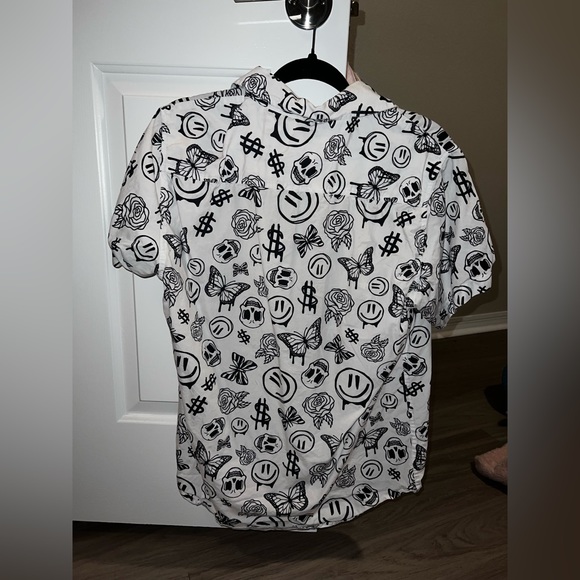 Eighty Eight Men’s Button Up Short Sleeve T-Shirt - Picture 2 of 3
